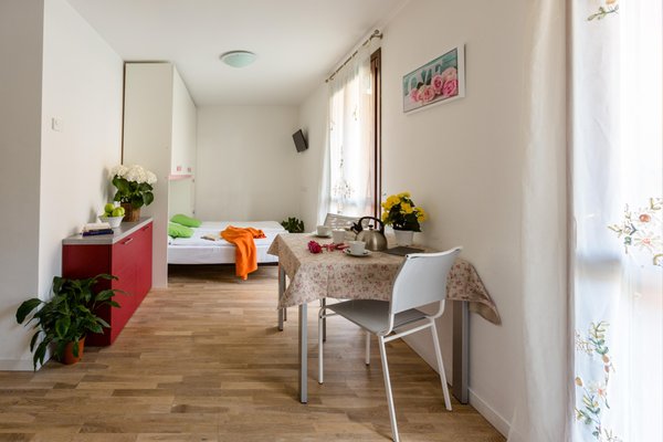 La zona giorno Residence La Rosa delle Dolomiti
