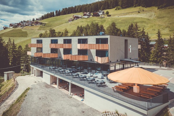 Photo exteriors B&B-Hotel Spaces