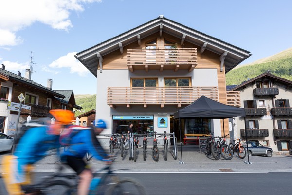 Foto esterno Skialo - Noleggio Bike Livigno