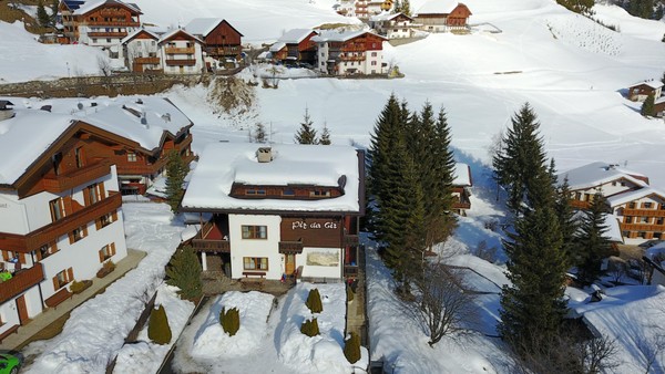 Foto Außenansicht Residence Piz da Cir
