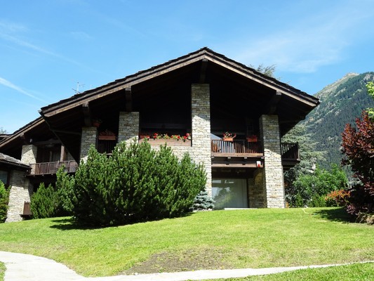 Foto Außenansicht Ferienhaus La Rouine - Morgex