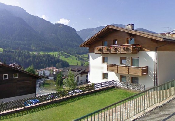 Photo exteriors Apartments Rainer