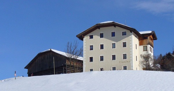 Foto Außenansicht B&B + Ferienwohnungen Lüch Cianins