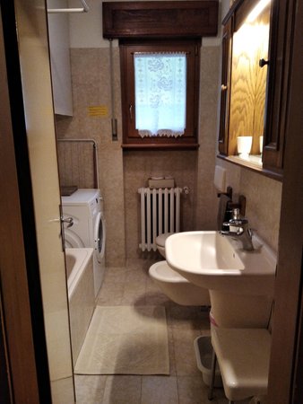Photo of the bathroom Apartment Dandrea Renato