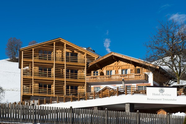 Photo exteriors Hotel Arvina