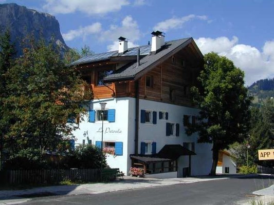Foto Außenansicht Ferienwohnungen La Parvela