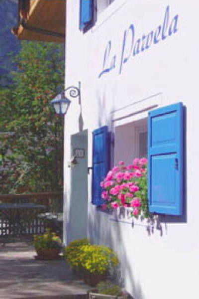 Photo exteriors in summer La Parvela