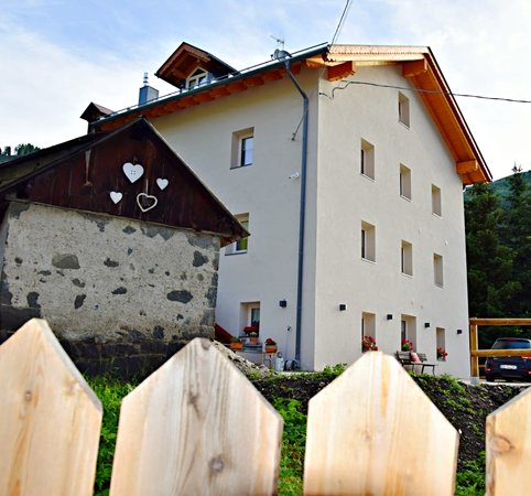 Foto estiva di presentazione Appartamenti Daberto Fabiola