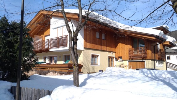 Photo exteriors Apartments House Lina