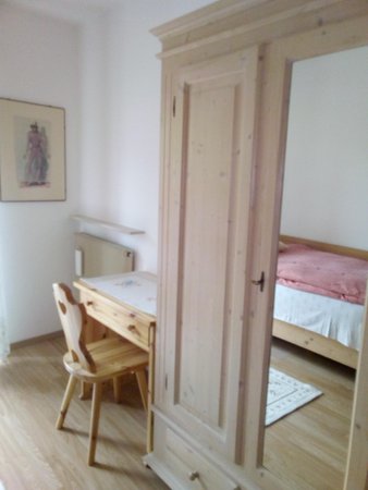 Foto vom Zimmer Ferienwohnungen Delvai Cesarina