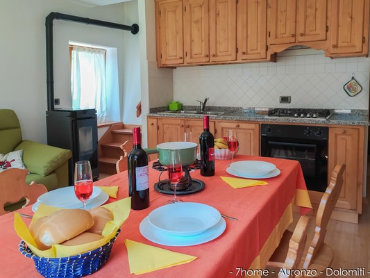 Foto della cucina 7home Auronzo Dolomiti
