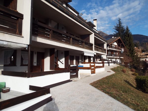 Foto esterno in estate Grazia