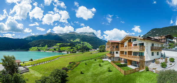 Foto Außenansicht Residence Reschenseeblick