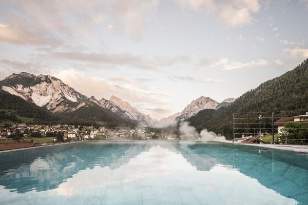 Foto esterno Hotel Excelsior Dolomites Life Resort