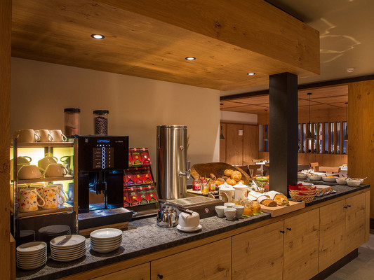 The breakfast Mölgg Dolomites Residence