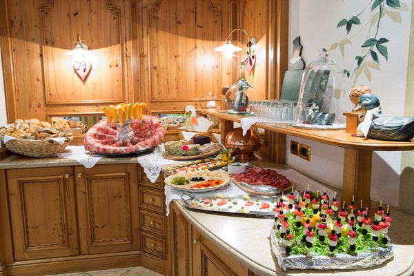 The breakfast Al Sonnenhof Romantic Event-Hotel