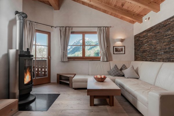 La zona giorno Aqua Bad Cortina - BIOhotel & thermal baths