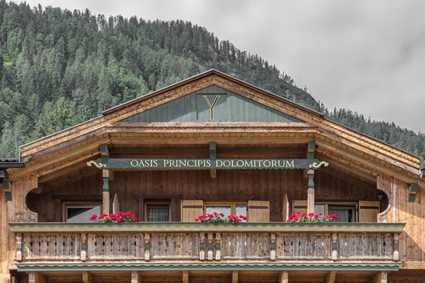 Foto esterno in estate Aqua Bad Cortina - BIOhotel & thermal baths