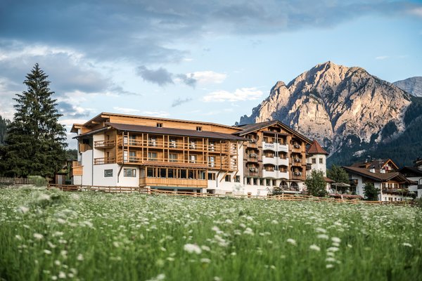 Foto estiva di presentazione Hotel Mareo Dolomites