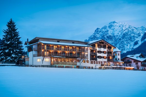 Foto invernale di presentazione Hotel Mareo Dolomites