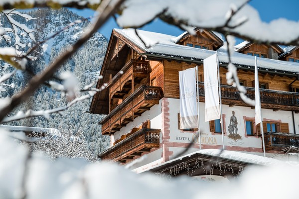 Photo exteriors Kristallhotel Corona - La Magia dei Cristalli