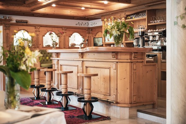 Foto von der Bar Hotel Chalet Corso
