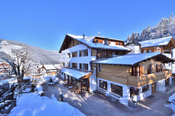 Foto Außenansicht im Winter Monte Paraccia