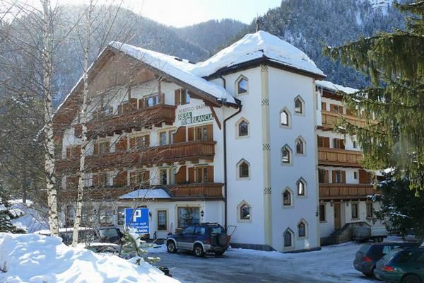 Foto esterno Hotel Resa Blancia