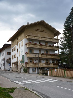 Foto Außenansicht Garni-Hotel Genziana