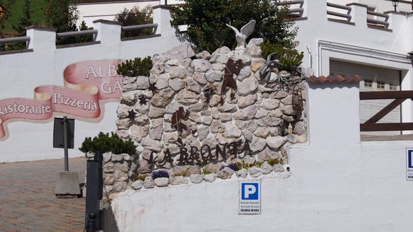 Photo exteriors in summer La Bronta