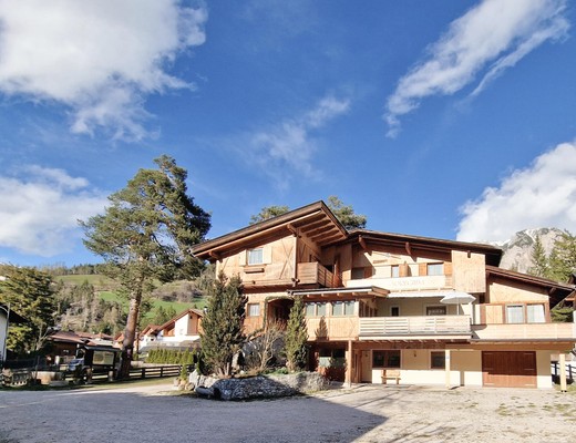 Photo exteriors Hotel Villa Soreghina