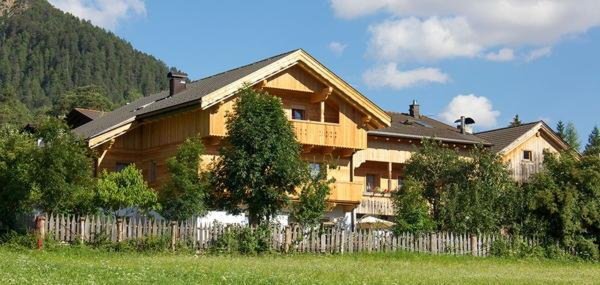 Foto estiva di presentazione Bed & Breakfast Ciasa Brüscia