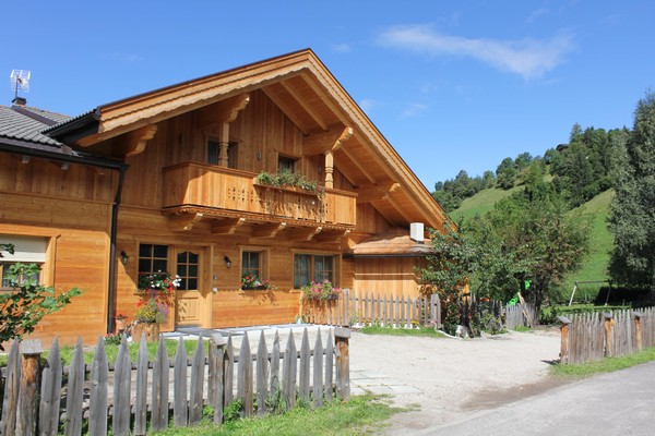 Photo exteriors Bed & Breakfast Ciasa Brüscia