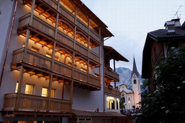 Foto esterno in estate Christophorus Mountain Residence