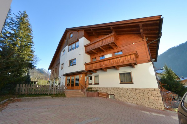 Photo exteriors Residence Villa Melitta