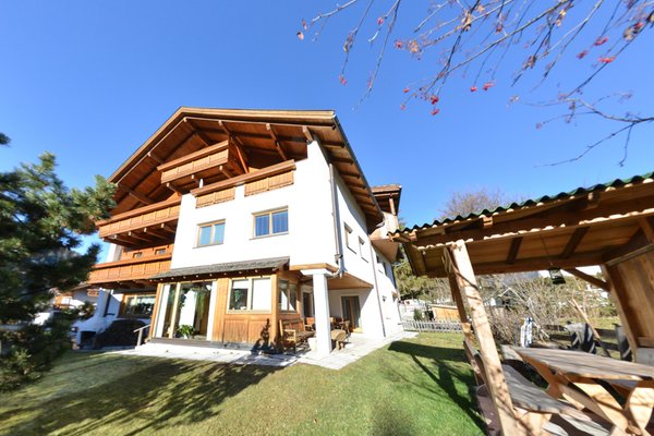 Foto Außenansicht im Sommer Villa Melitta