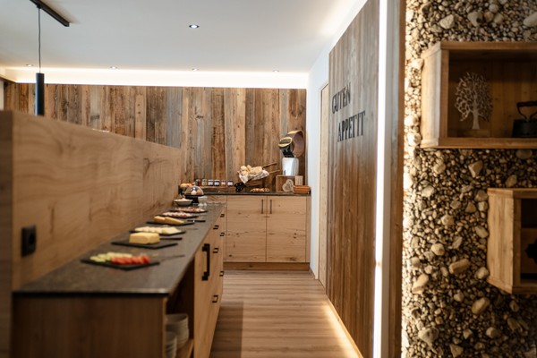 The breakfast Farmhouse B&B + Apartments Schmiedhof