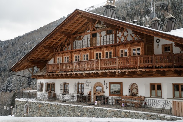 Photo exteriors Farmhouse B&B + Apartments Schmiedhof
