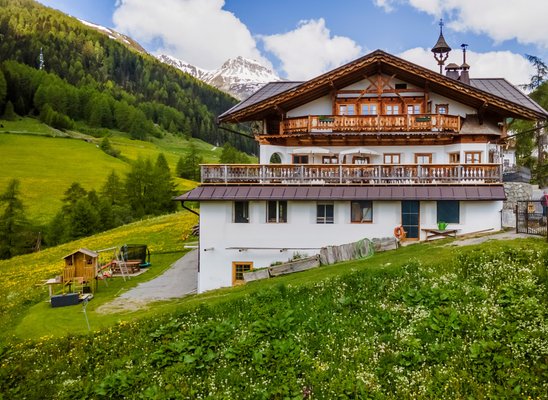 Foto estiva di presentazione Appartamenti Schmiedhof