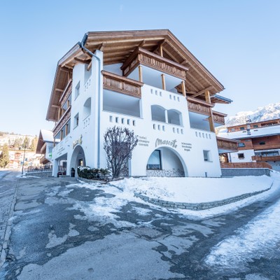 Foto Außenansicht Ferienwohnungen Ciasa Mascotte