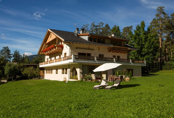 Foto esterno Residence Runcac