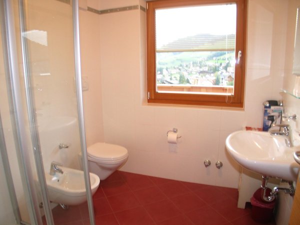 Photo of the bathroom Apartments Ciasa Isidor