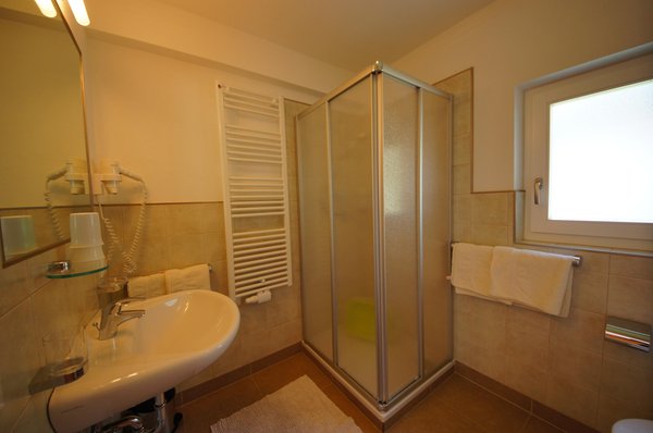 Photo of the bathroom Apartments Ciasa Villa Maria