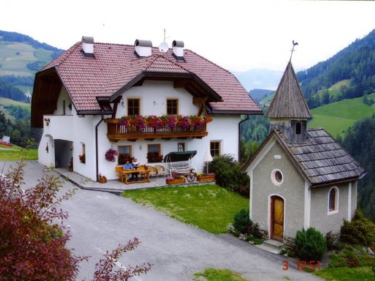 Foto Außenansicht Ferienwohnungen auf dem Bauernhof Groneshof