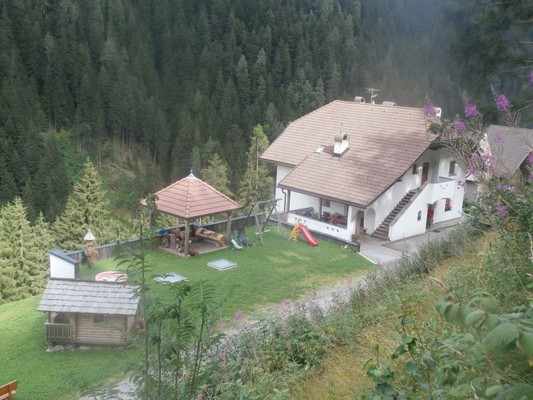 Foto Außenansicht Ferienwohnungen auf dem Bauernhof Groneshof