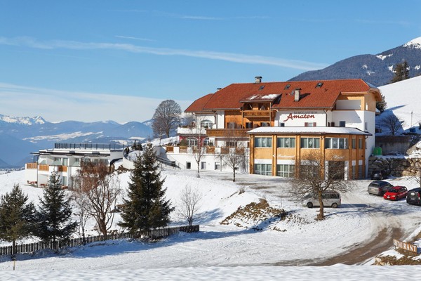 Foto Außenansicht Hotel Amaten