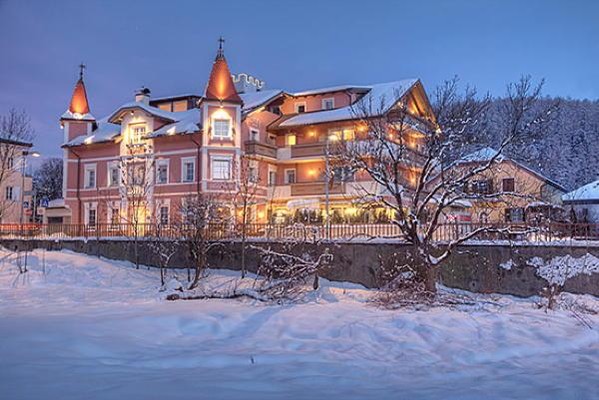 Foto Außenansicht Hotel Blitzburg