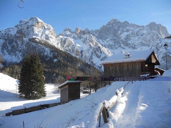 Foto invernale di presentazione Casa vacanze Tabià Su'n Coi