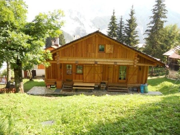 Foto esterno in estate Tabià Su'n Coi