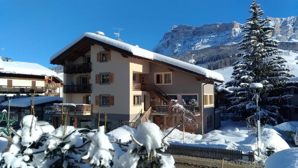 Photo exteriors in winter Apartment La Villa